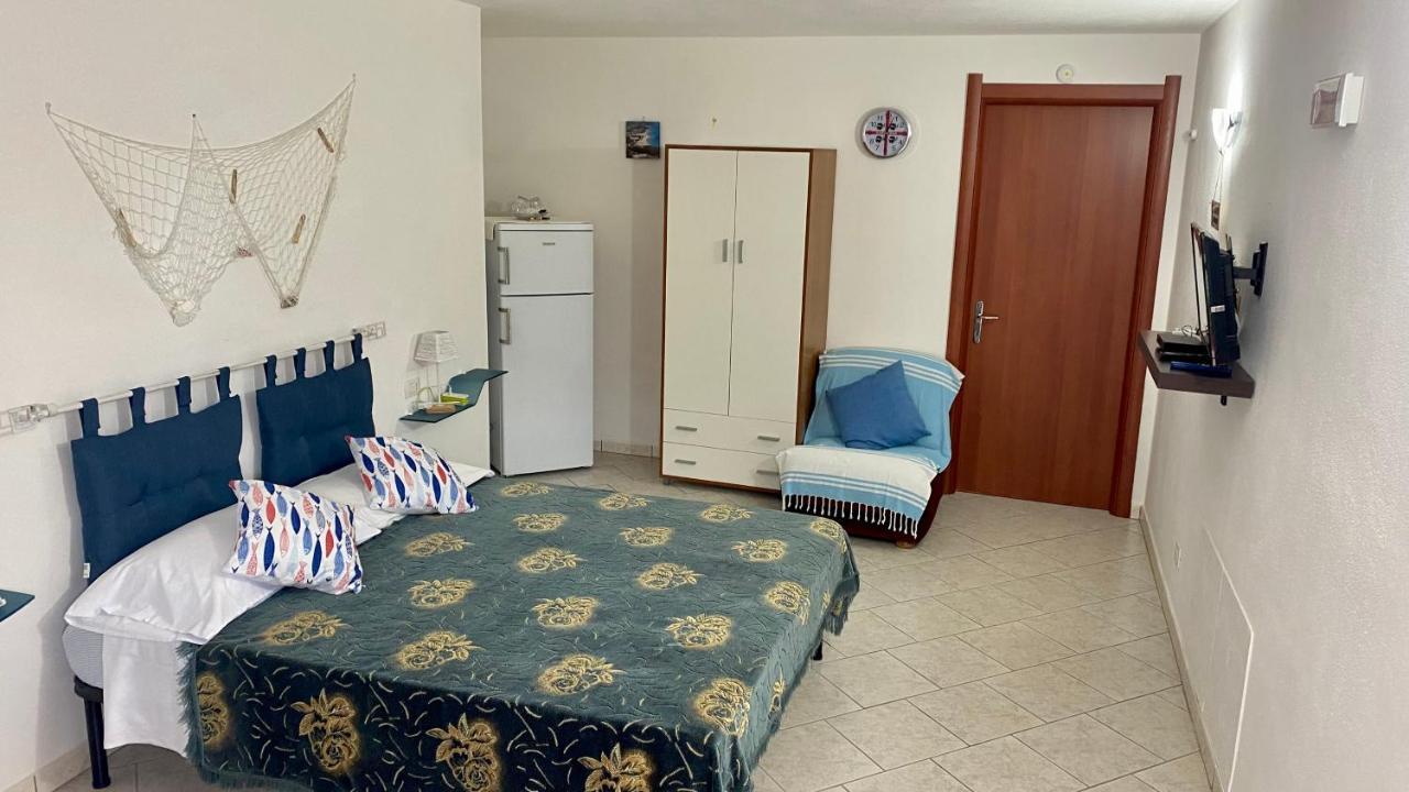 L'Oasi Di Chia Panzió Kültér fotó