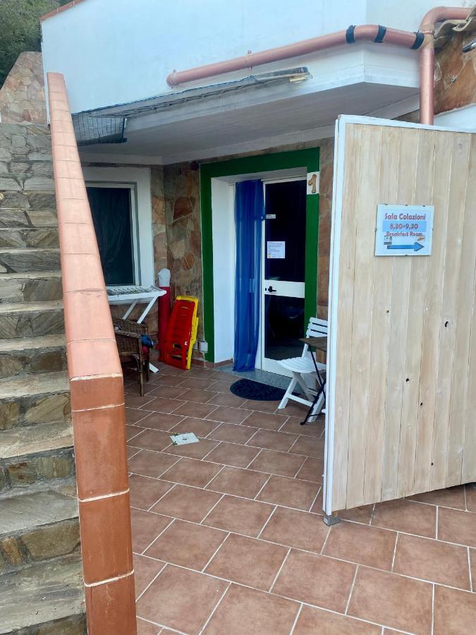 L'Oasi Di Chia Panzió Kültér fotó
